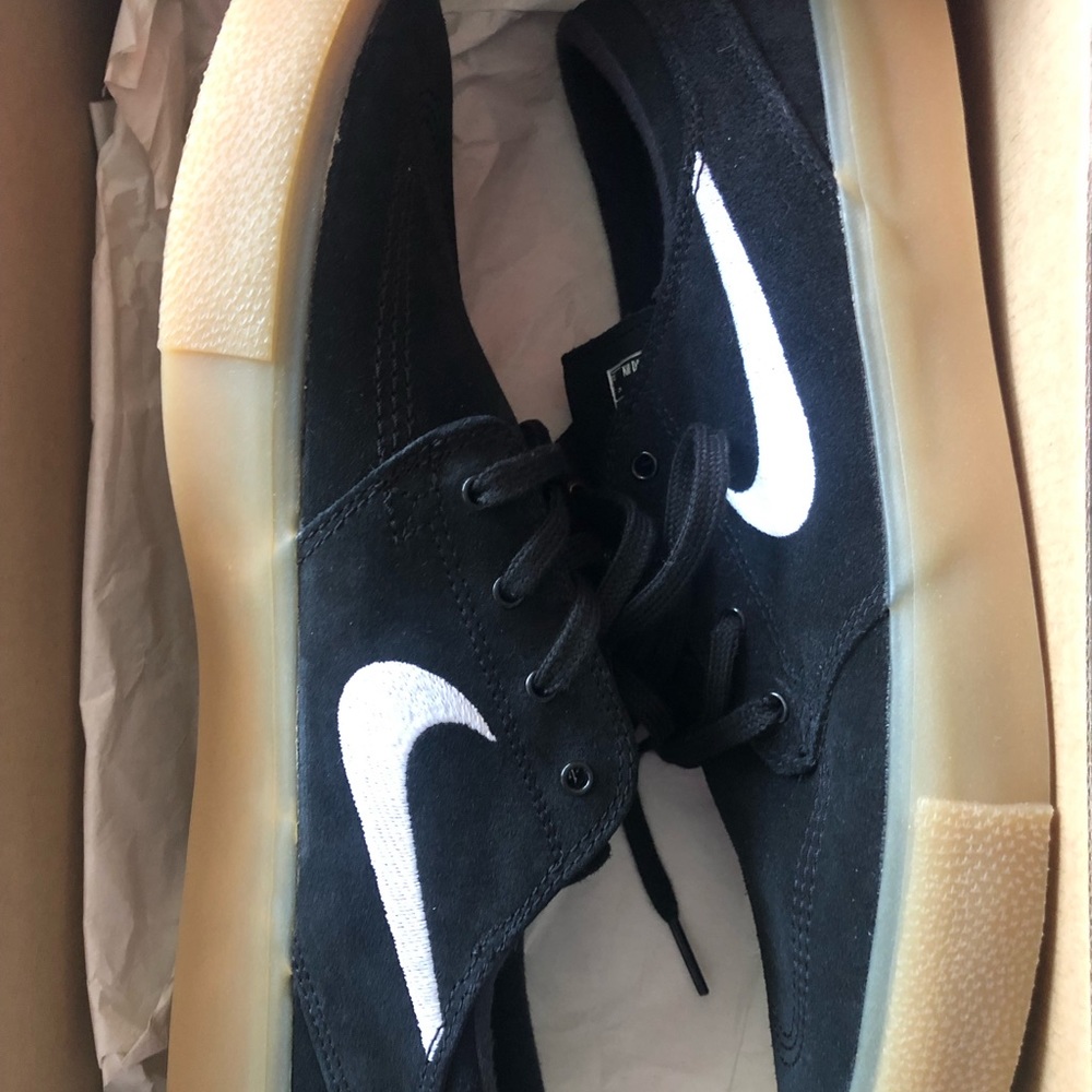 SbNike brand new size 8.5